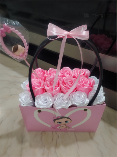 خرید باکس گل روبانی مدل ساک دخترونه صورتی